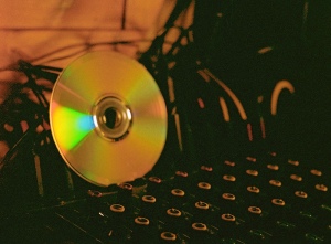 Używane płyty kompaktowe często zawierały nagrania, które inspirowały mnie przy realizacji własnych produkcji.