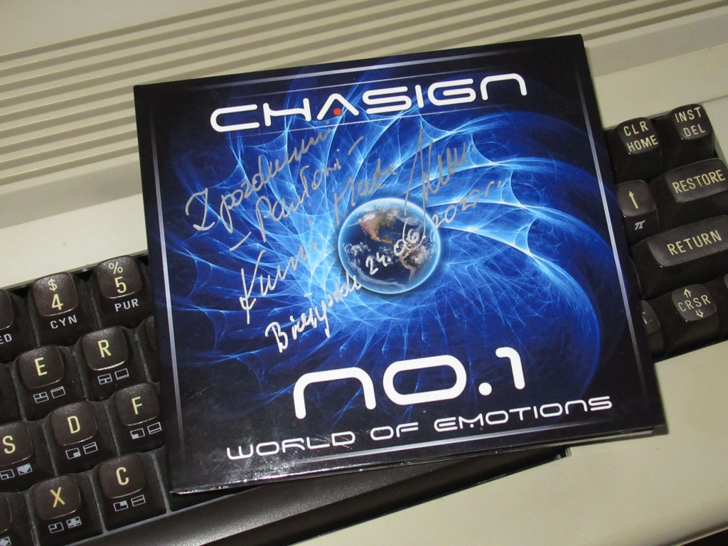 Chasign - No. 1 World of Emotions (z autografem dla V-12)
