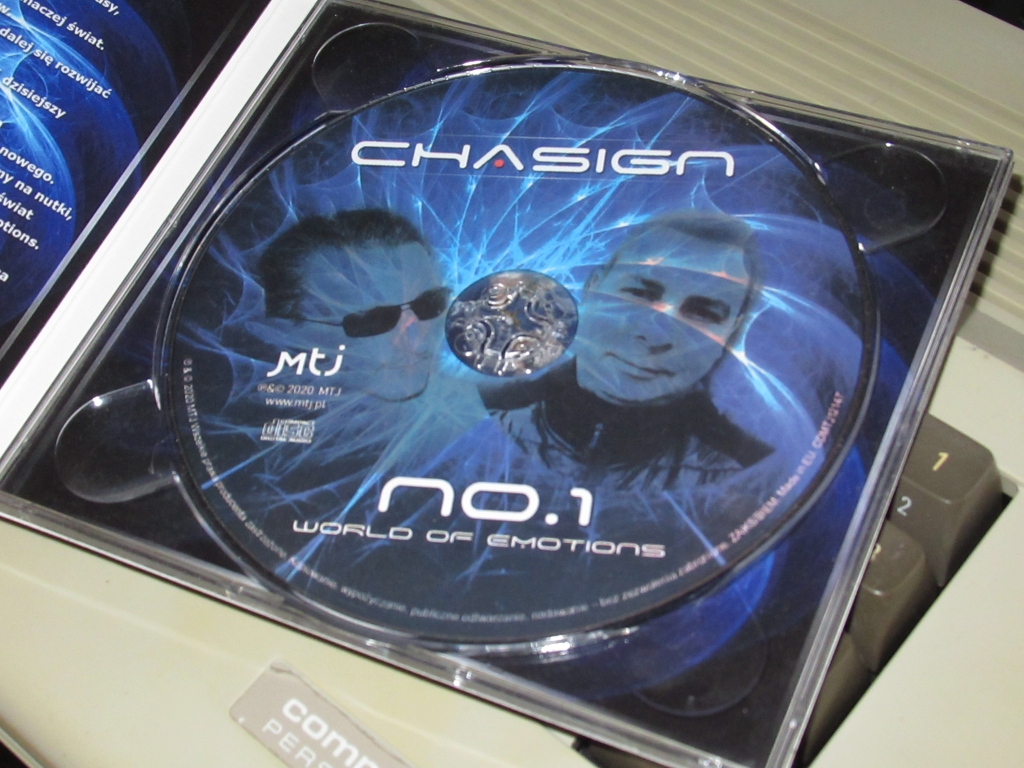 Chasign - No 1. World of Emotions (CD)
