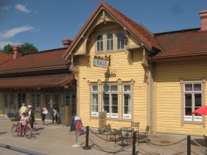 Zabytkowy dworzec w Salo